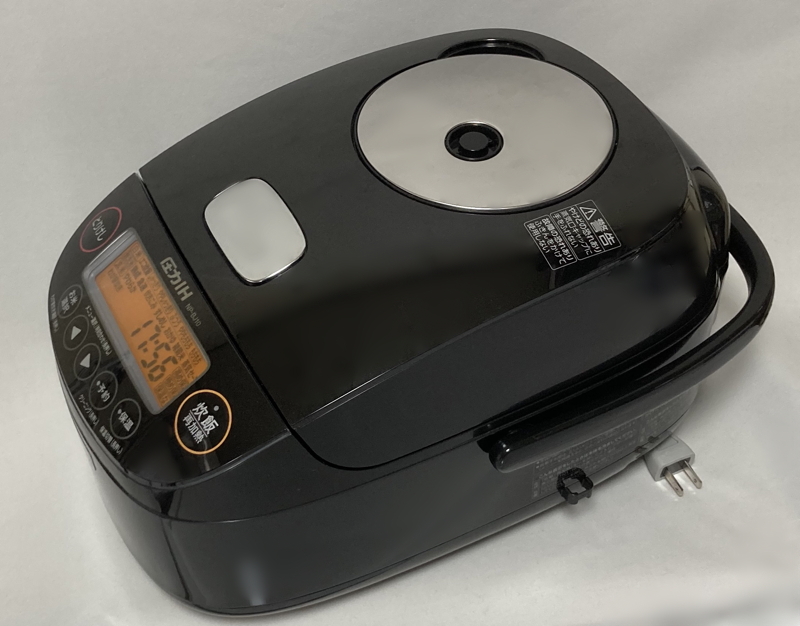 象印　ZOJIRUSHI 炊飯器　NP-BJ10-BA　圧力IH 極め炊き　プラチナ圧釜　日本製　made in japan